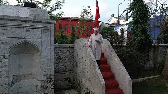 Tarihi namazgahta bayram namazı