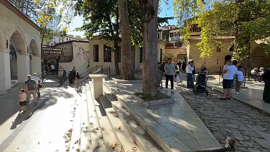 Tarihi sokaklarda hafta sonu hareketliliği