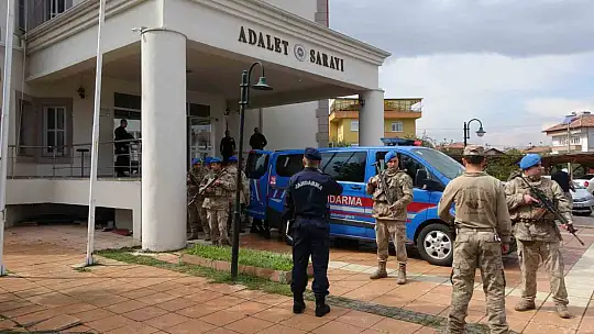 Tarlada tartıştığı 4 kişiyi öldüren zanlı adliyeye sevk edildi