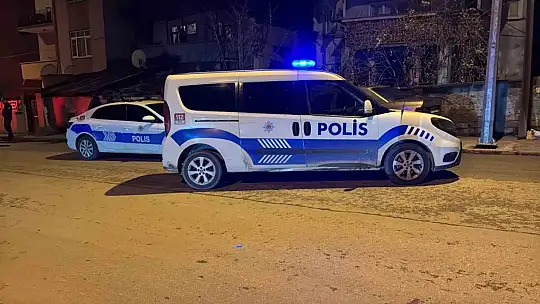 Tartıştığı babasına silahla ateş eden çocuk gözaltına alındı