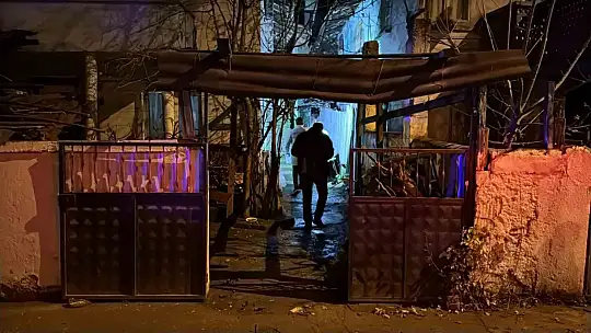 Tartıştığı babasına silahla ateş eden çocuk gözaltına alındı