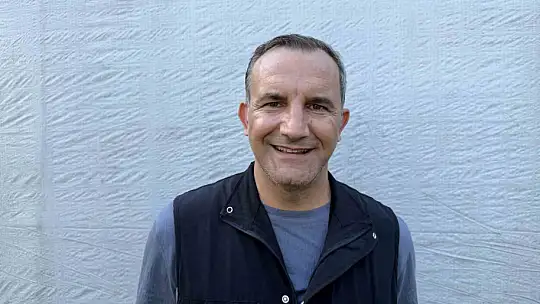 Tatbikatta korkan çocuklara polis şefkati