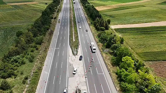 TEM'de 4 gün boyunca İstanbul istikametine trafik tek şeritten sağlanacak