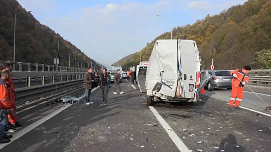 TEM'in Bolu geçişinde zincirleme kaza: 1 yaralı