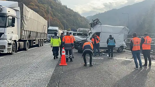 TEM'in Bolu geçişinde zincirleme kaza: 1 yaralı
