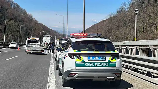 TEM Otoyolu'nda 5 aracın karıştığı zincirleme kaza: 5 yaralı