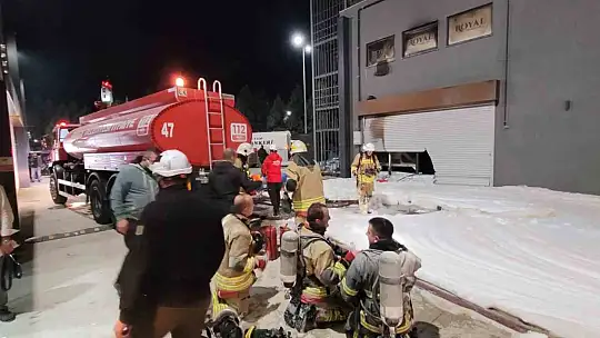 Temizlik işletmesinde çıkan yangın söndürüldü