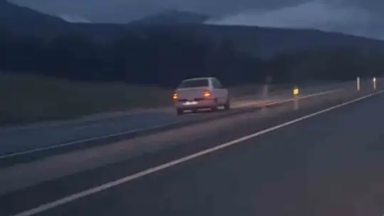 Ters yönde kilometrelerce ilerleyerek trafiği tehlikeye düşürdü