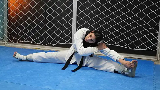 Tesadüfen tanıştığı taekwondoda Avrupa şampiyonu oldu, şimdi hedefi olimpiyatlar