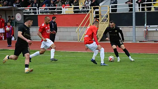 TFF 2. Lig: Kastamonuspor: 1 - Batman Petrolspor: 2