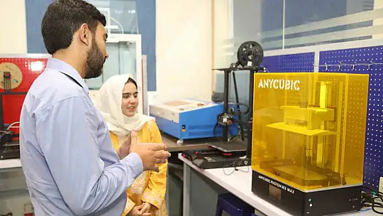 TİKA'dan Pakistan'da geleceğin mühendislerine teknolojik destek