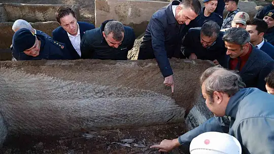 Tios Antik Kenti'nde bulunan Roma Dönemi lahitleri törenle açıldı