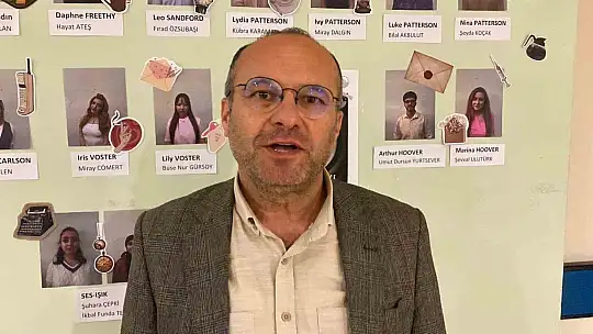 Tiyatro günlerinde salon doldu taştı