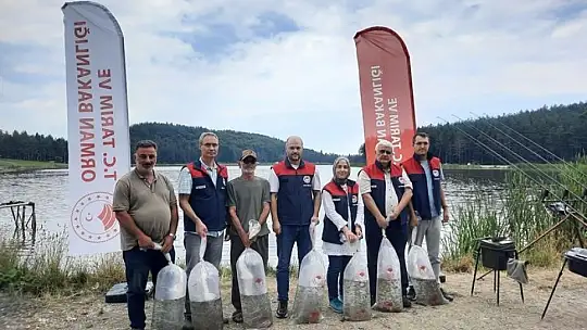 Topuk Yaylası göletine 100 bin adet pullu sazan yavrusu bırakıldı
