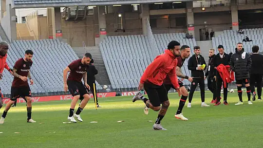 Trendyol Süper Lig: Fatih Karagümrük: 0 - Galatasaray: 0 (Maç devam ediyor)