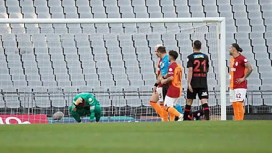 Trendyol Süper Lig: Fatih Karagümrük: 0 - Galatasaray: 0 (Maç devam ediyor)