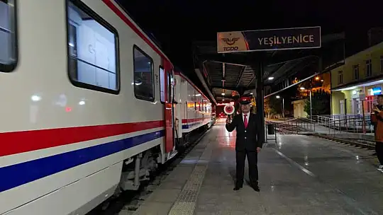 Turistik Karaelmas Ekspresi yolcuları Yenice'nin doğasına hayran kaldı