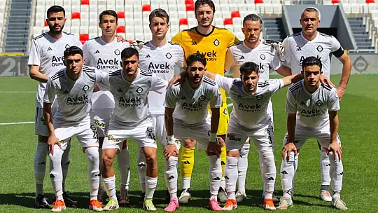 Türk futbolunun köklü takımlarının önlenemez seri düşüşü