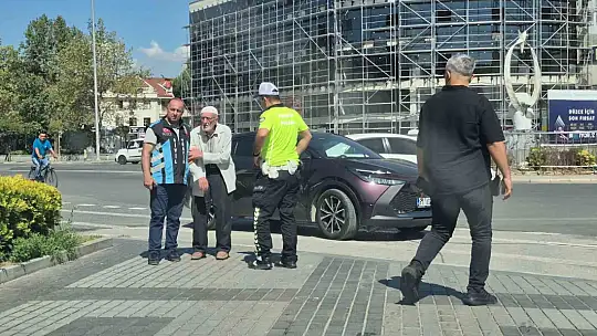 Türk Polisinden yürekleri ısıtan davranış