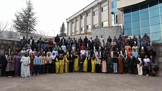 Türkiye'de eğitim gören Ruandalı öğrenciler Düzce Üniversitesi'nde buluştu