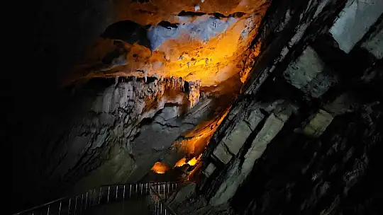 Türkiye'nin en uzun onuncu mağarası ziyaretçi rekoru kırdı