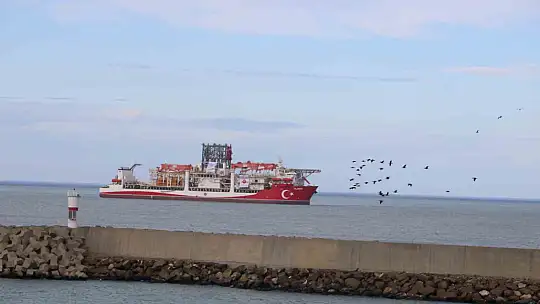 Türkiye'nin mavi vatandaki yeni gücü Yıldırım, Karadeniz'e ulaştı