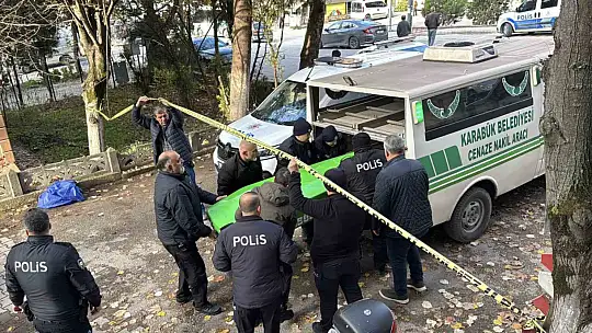 Türkmenistan uyruklu genç yolda ölü bulundu