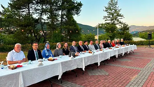Ulus Kaymakamı Kadiroğlu'ndan duygusal veda