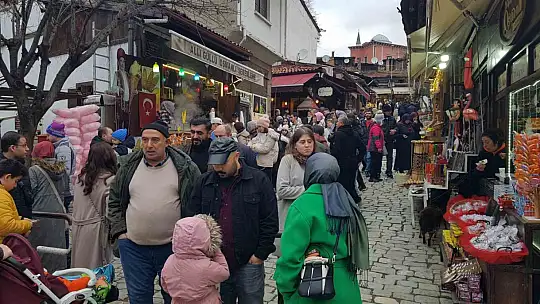 UNESCO kenti Safranbolu yılbaşı panayırıyla hareketlendi