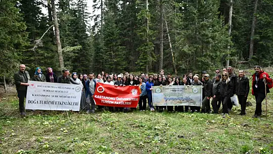 Üniversite öğrencileri dersi Ilgaz Dağı'nda işledi