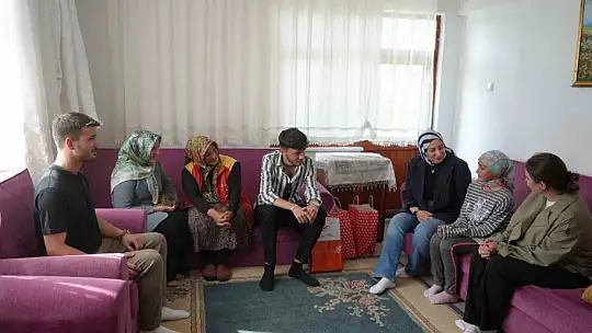 Üniversite öğrencilerinden özel bireyler ve aileleri için bayram öncesinde anlamlı proje