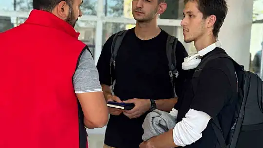 Üniversite öğrencilerine polisten bilgilendirme