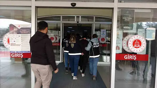Uyuşturucu operasyonda gözaltına alınan şüphelilerden 3'ü tutuklandı