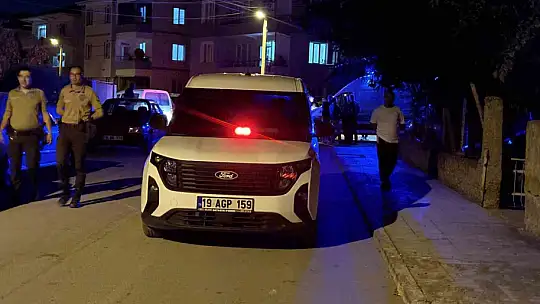 Uzun süredir görüşmediği babasının evine tüfekle ateş açtı