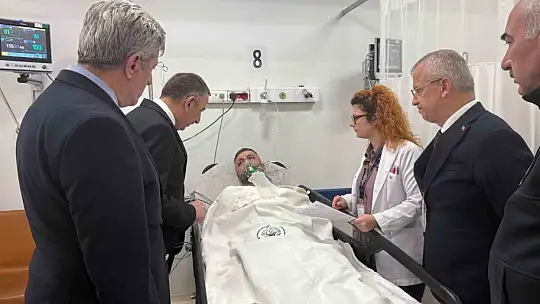 Vali Hacıbektaşoğlu maden kazasında yaralanan işçileri hastanede ziyaret etti