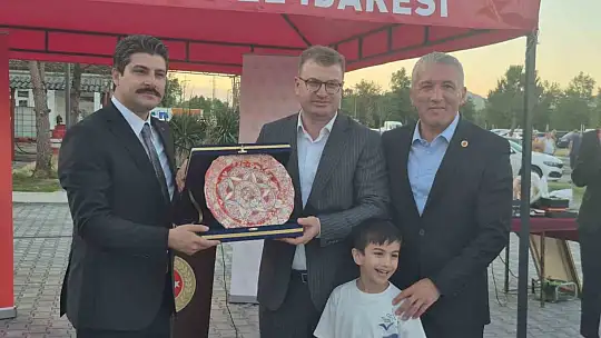 Vali yardımcısının veda yemeğine yoğun katılım