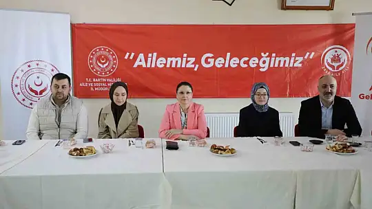 ValisArslan yeni evlenecek çiftlerle bir araya geldi