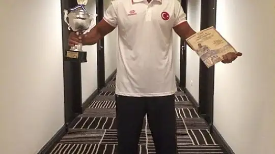 Vücut geliştirme ve fitness sporcusu muhtar intihar etti