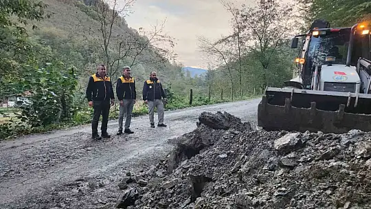 Yağışlar heyelana neden oldu