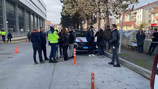 Yangının ardından yakınlarından haber alamayanlar hastanelere akın etti