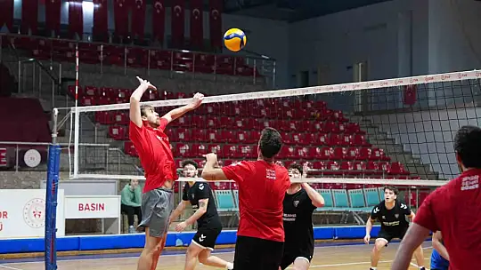 Yarı final müsabakalarında hedef şampiyonluk