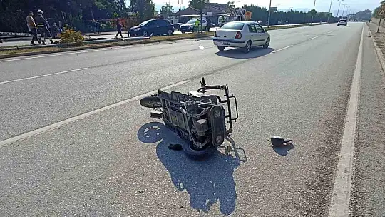 Yaya geçidinde karşı şeride geçen motorlu bisiklete çarptı: 1 ölü