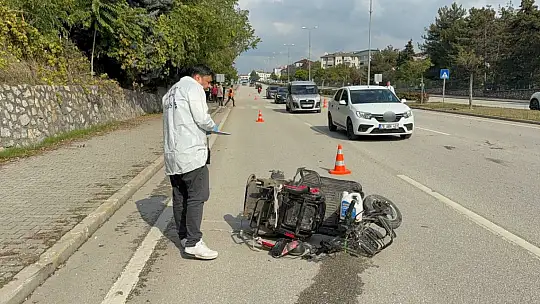Yaya geçidinde karşı şeride geçen motorlu bisiklete çarptı: 1 ölü