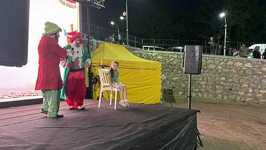 Yaz şenliğinde çocuklar doyasıya eğlendi