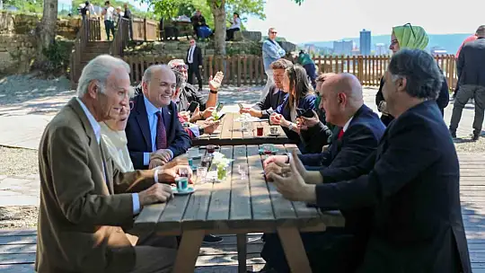 Yeşilçam'ın usta aktörü Ediz Hun Düzce'ye hayran kaldı