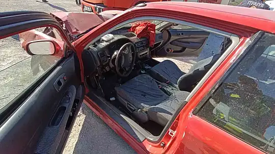 Yığılca yolunda otomobil kamyonete çarptı: 1 yaralı