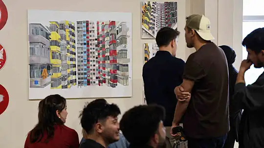 Yılsonu sergisi sanatseverlerle buluştu