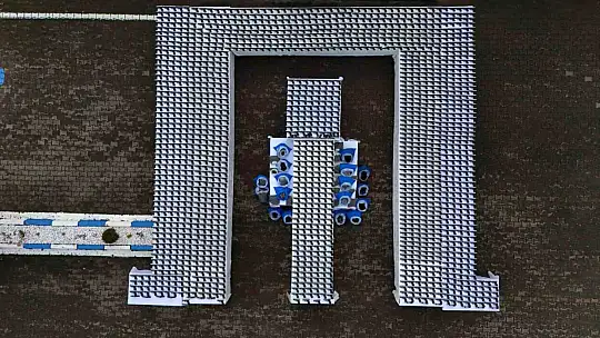 Yolcu otobüsünde binlerce silah parçası ele geçirildi: 6 gözaltı