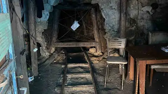 7 günde 5 ruhsatsız maden ocağı imha edildi