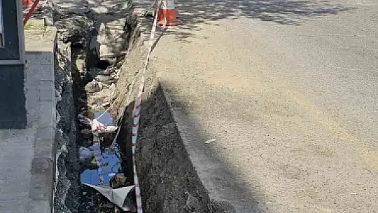 Zonguldak'ta alt yapı çalışması tehlikeye davetiye çıkartıyor